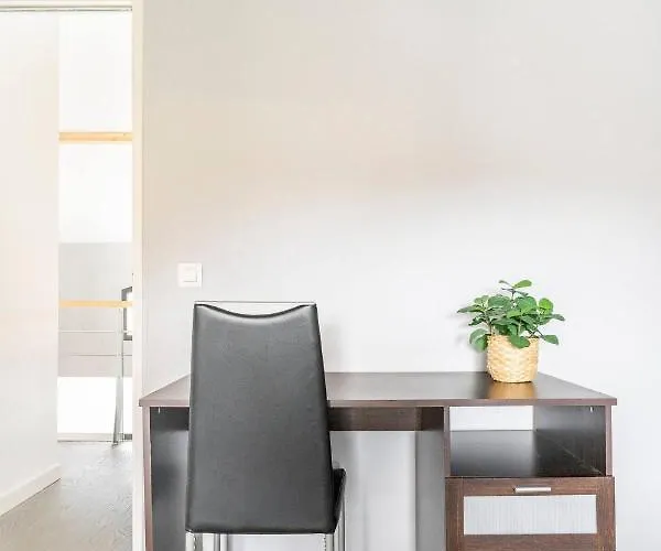 Couette-café Grande Privée Avec Salle De Bain Et Wc Labarthe-sur-Leze